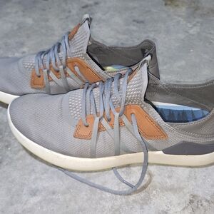 Stylish Gray and Brown Men's Sneakers